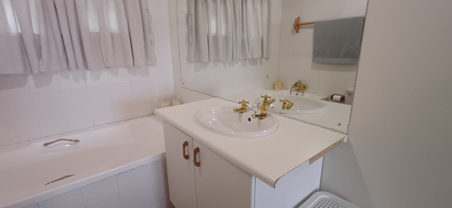 To Let 3 Bedroom Property for Rent in Eureka Free State
